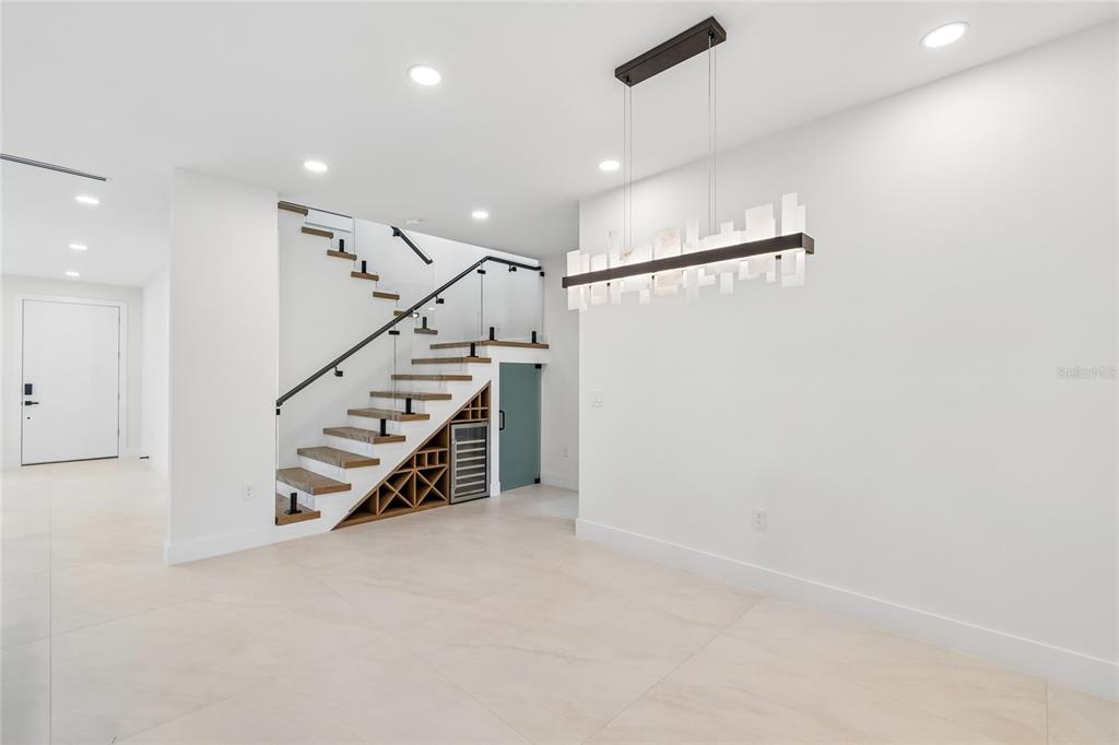 2307 N ELCOE DRIVE, TAMPA, FL — photo 4 of 6