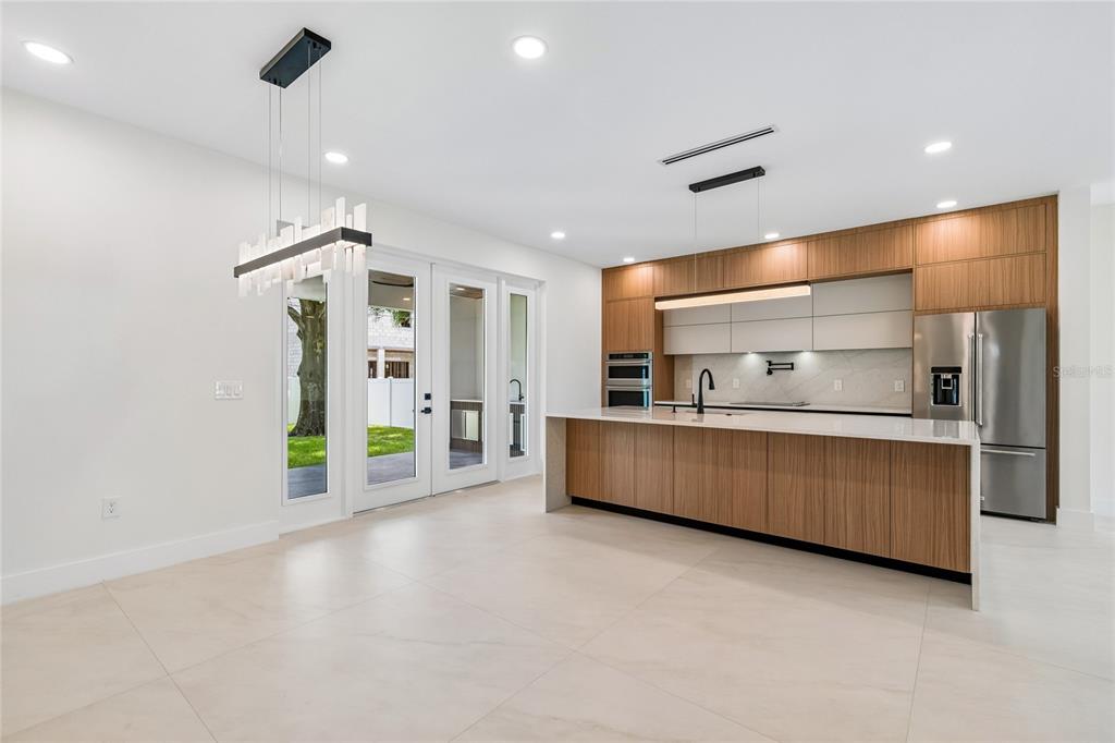 2307 N ELCOE DRIVE, TAMPA, FL — photo 5 of 6