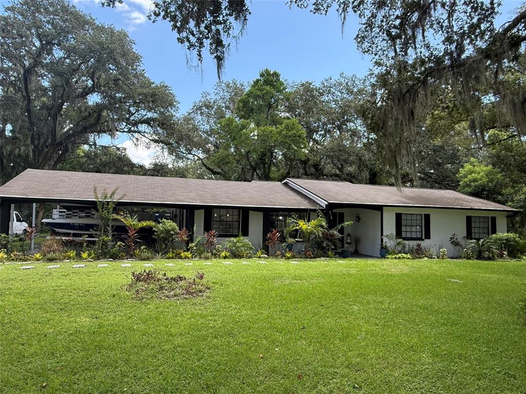 6118 CARLA CIRCLE