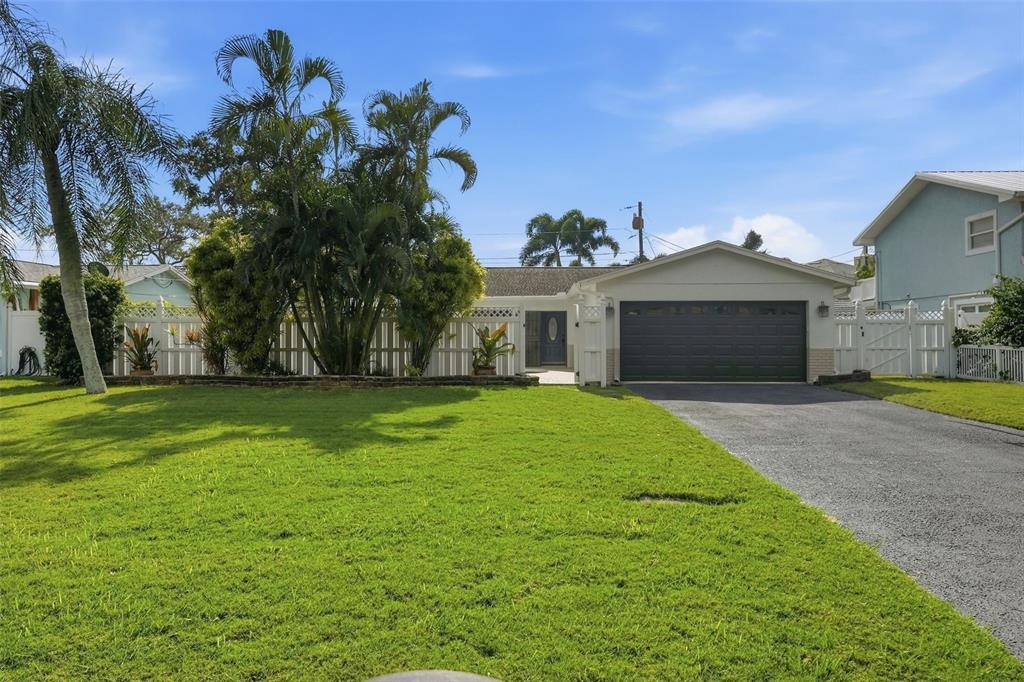 5860 BAYSHORE DRIVE, SEMINOLE, FL — photo 2 of 26