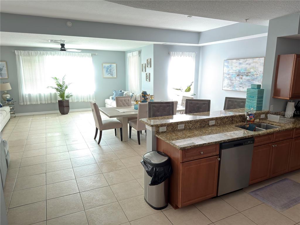 612 WELLS COURT UNIT 202, CLEARWATER, FL — photo 5 of 28