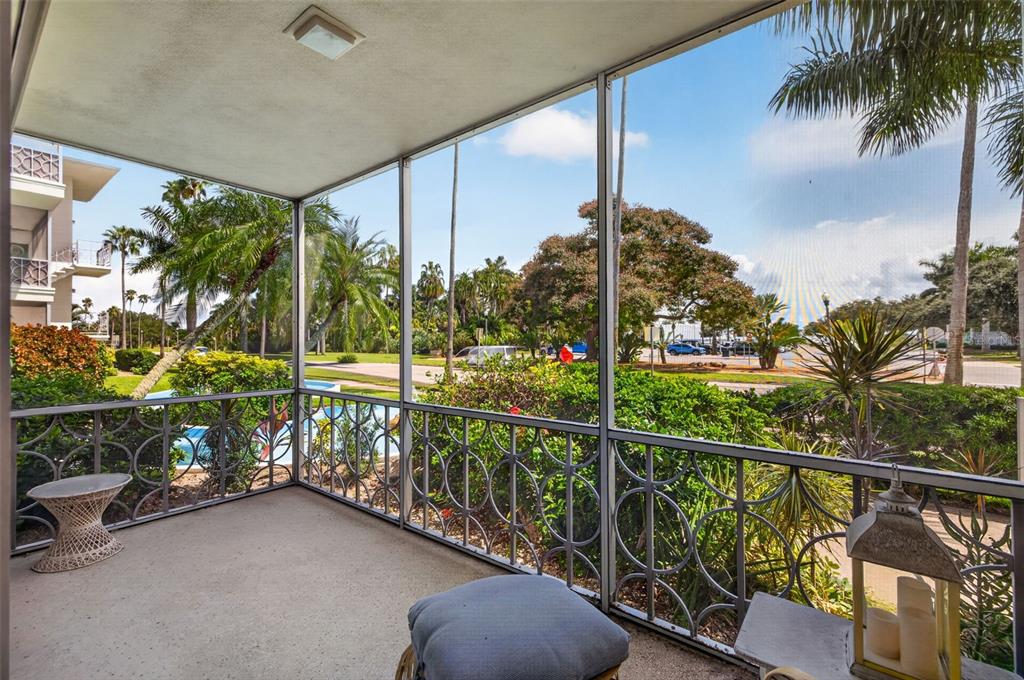 1000 N SHORE DRIVE NE UNIT 2, ST PETERSBURG, FL — photo 5 of 34
