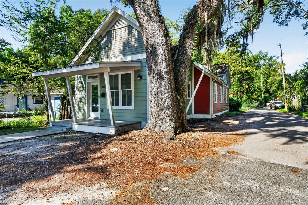 727 NW 4TH AVENUE, GAINESVILLE, FL — photo 2 of 23