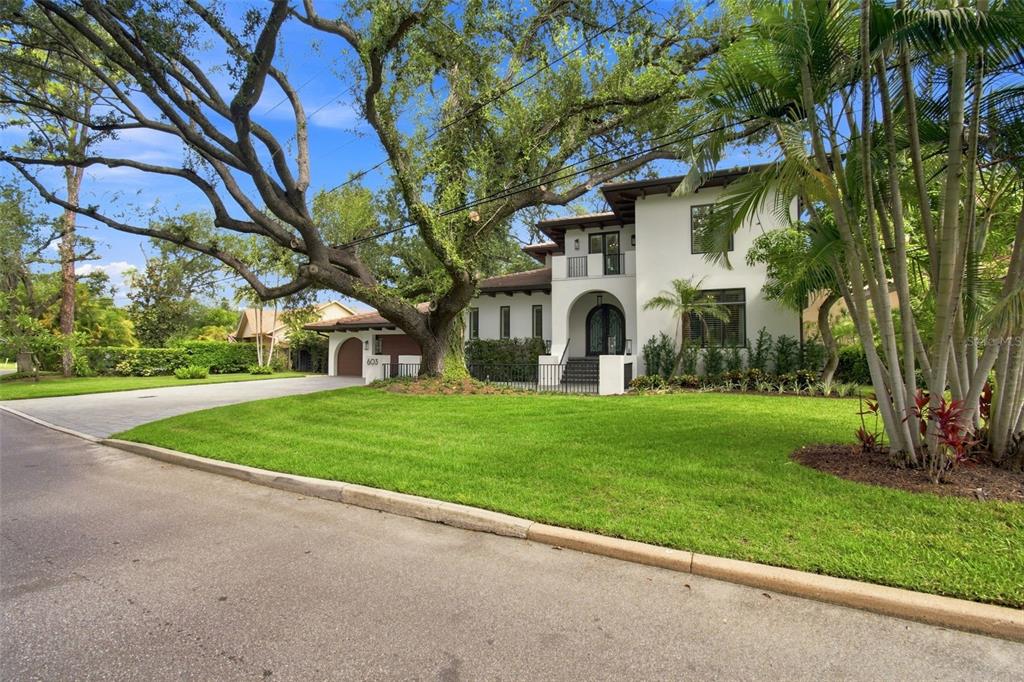 603 MARMORA AVENUE, TAMPA, FL — photo 3 of 30