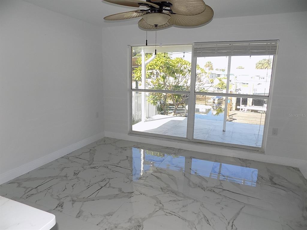 13701 GARRIS DRIVE, HUDSON, FL — photo 4 of 14