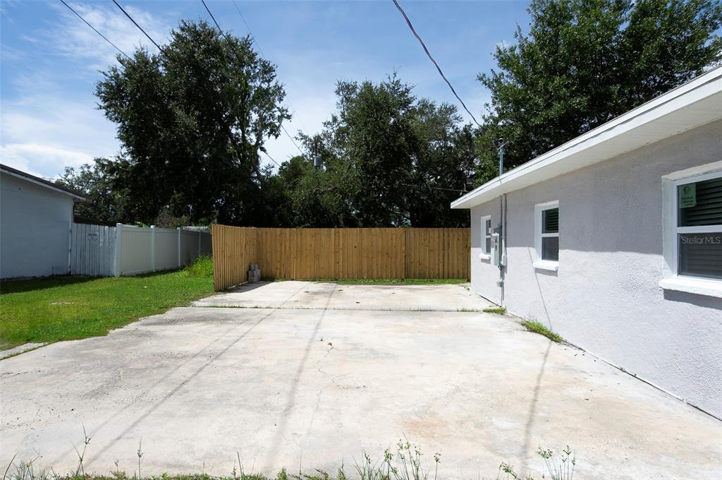 8180 42ND STREET N UNIT B, PINELLAS PARK, FL — photo 2 of 28