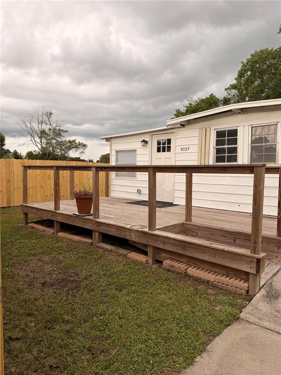 6237 NEW YORK STREET, ZEPHYRHILLS, FL — photo 2 of 28