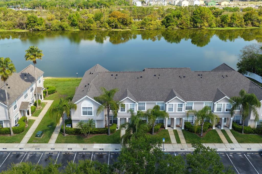 425 KENSINGTON LAKE CIRCLE