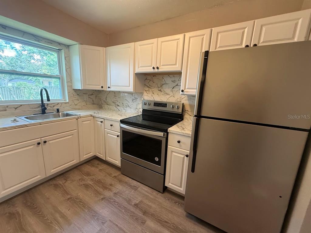 704 E RICHMERE STREET, TAMPA, FL — photo 3 of 25