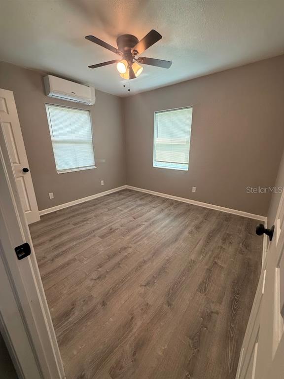 704 E RICHMERE STREET, TAMPA, FL — photo 4 of 25