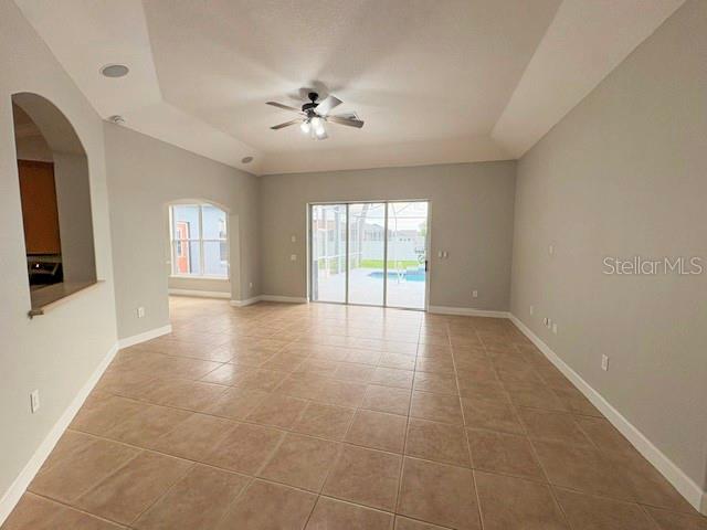 219 TERRANOVA BOULEVARD, WINTER HAVEN, FL — photo 3 of 31
