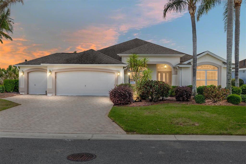 849 MAYBANK LOOP