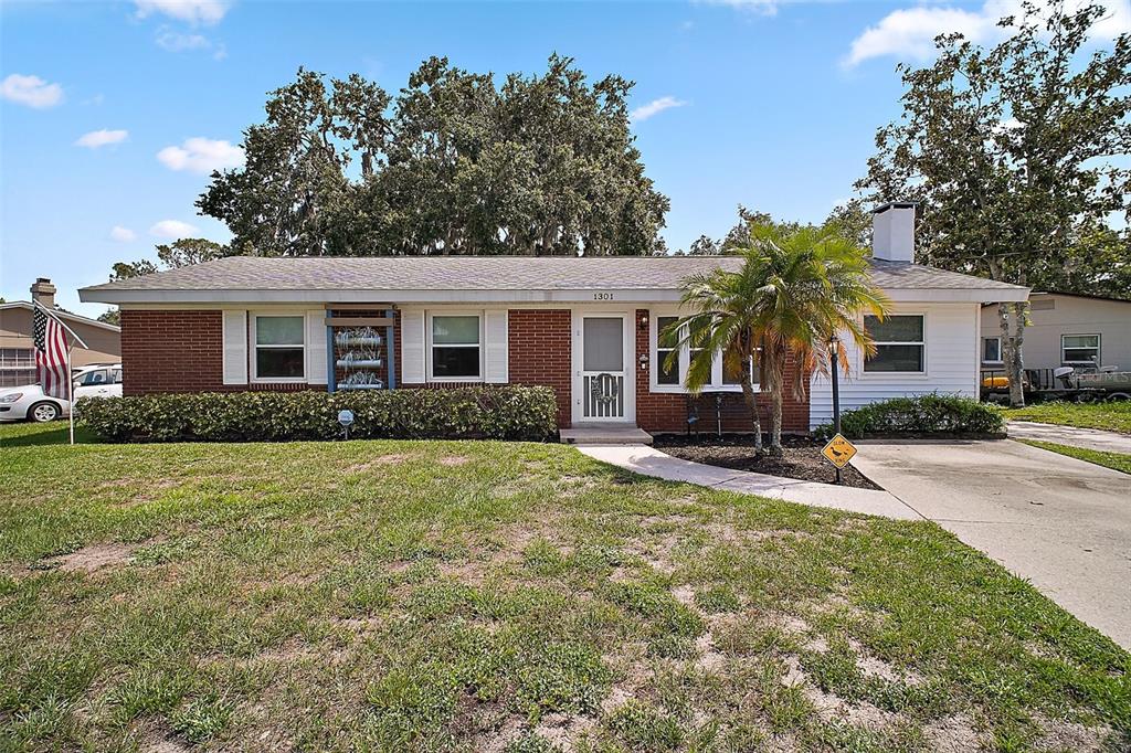 1301 CAMBRIDGE DRIVE