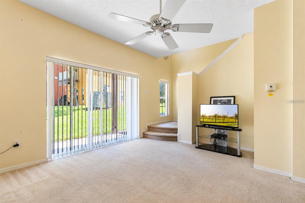 8516 CRYSTAL COVE LOOP, KISSIMMEE, FL — photo 5 of 30