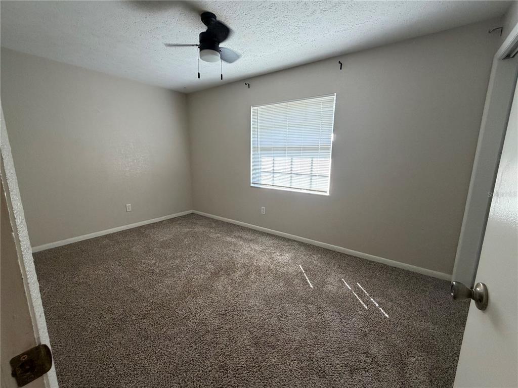 511 COCOPLUM DR, SEFFNER, FL — photo 4 of 10