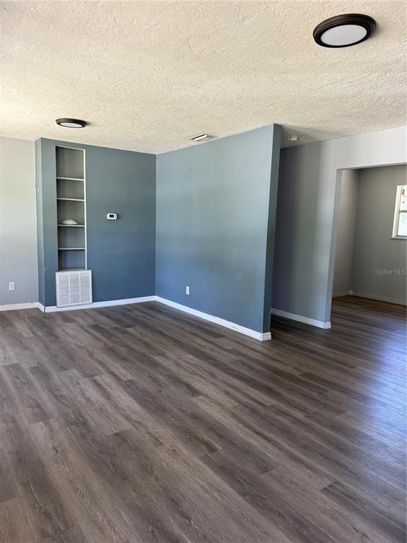 4732 VIOLET AVENUE, SARASOTA, FL — photo 5 of 13