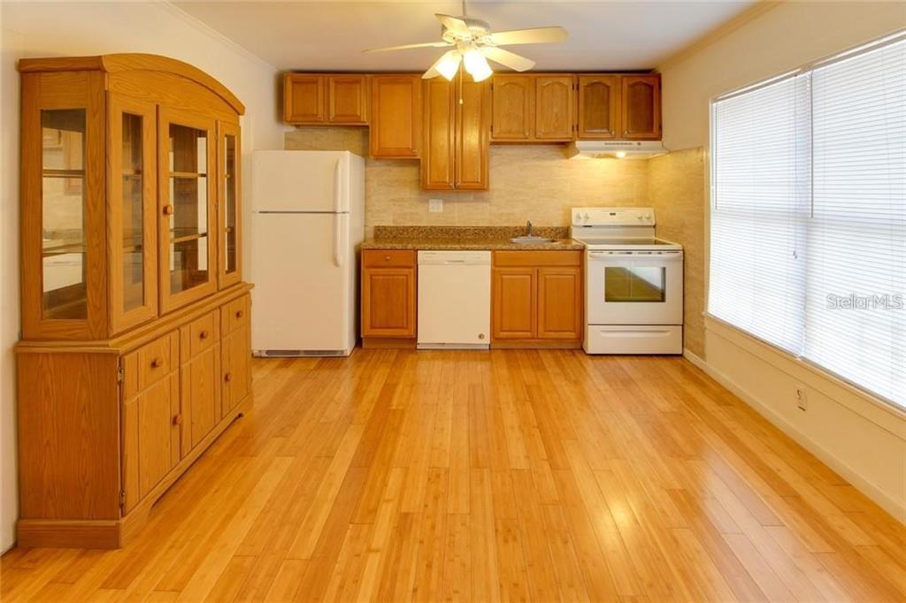 604 ALDEN AVENUE, CLEARWATER, FL — photo 3 of 15
