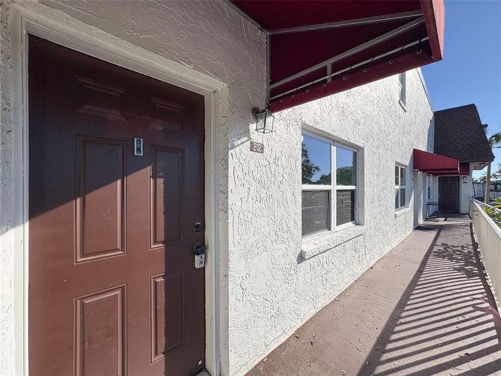 9201 TUDOR DRIVE UNIT C212, TAMPA, FL — photo 2 of 30