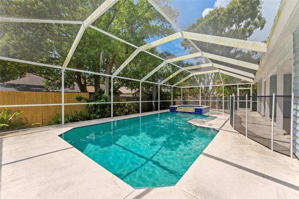 1435 CLUB DRIVE, TARPON SPRINGS, FL — photo 2 of 31