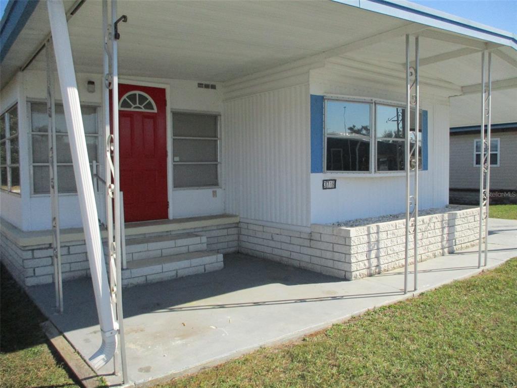 3718 CASTLE DRIVE, ZEPHYRHILLS, FL — photo 2 of 21