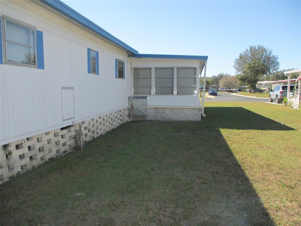 3718 CASTLE DRIVE, ZEPHYRHILLS, FL — photo 4 of 21
