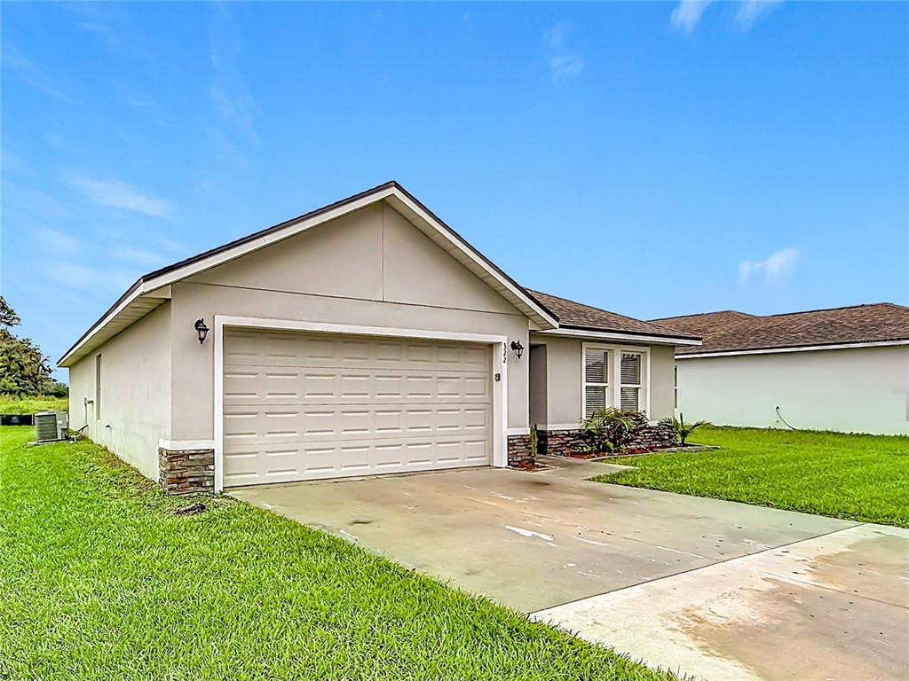 322 JUDY LANE, AUBURNDALE, FL — photo 5 of 47