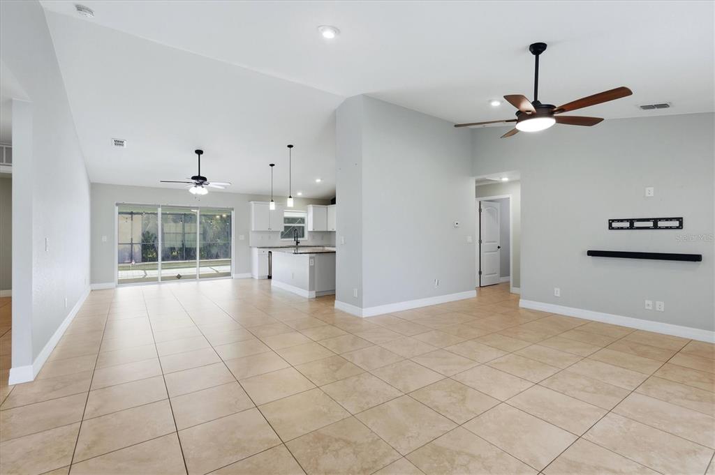 150 GREEN PINE PARK, ROTONDA WEST, FL — photo 5 of 30