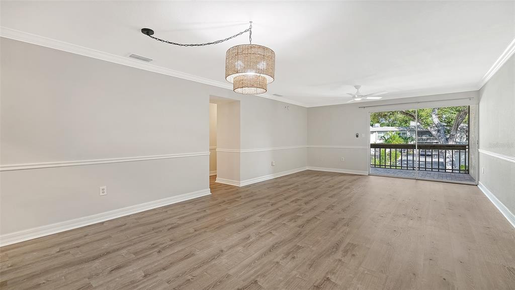 3360 S OSPREY AVENUE UNIT 209B, SARASOTA, FL — photo 5 of 30