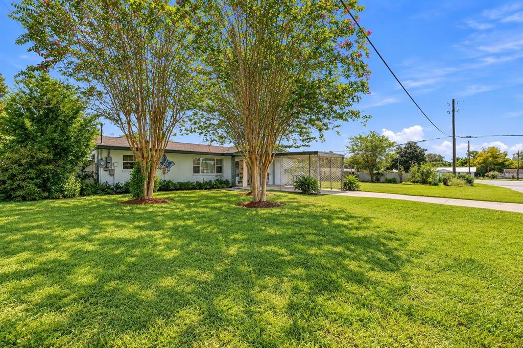 13463 SE 39TH COURT, BELLEVIEW, FL — photo 2 of 30