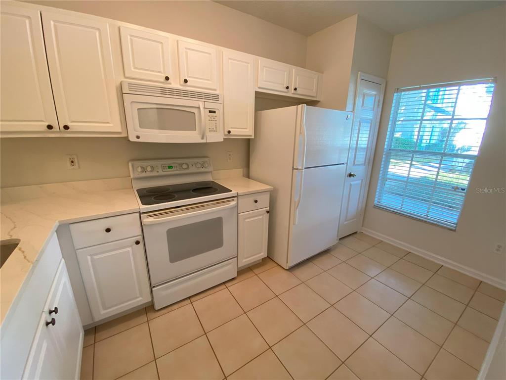 2904 WOODLANDS PARK COURT, LAKE MARY, FL — photo 4 of 19