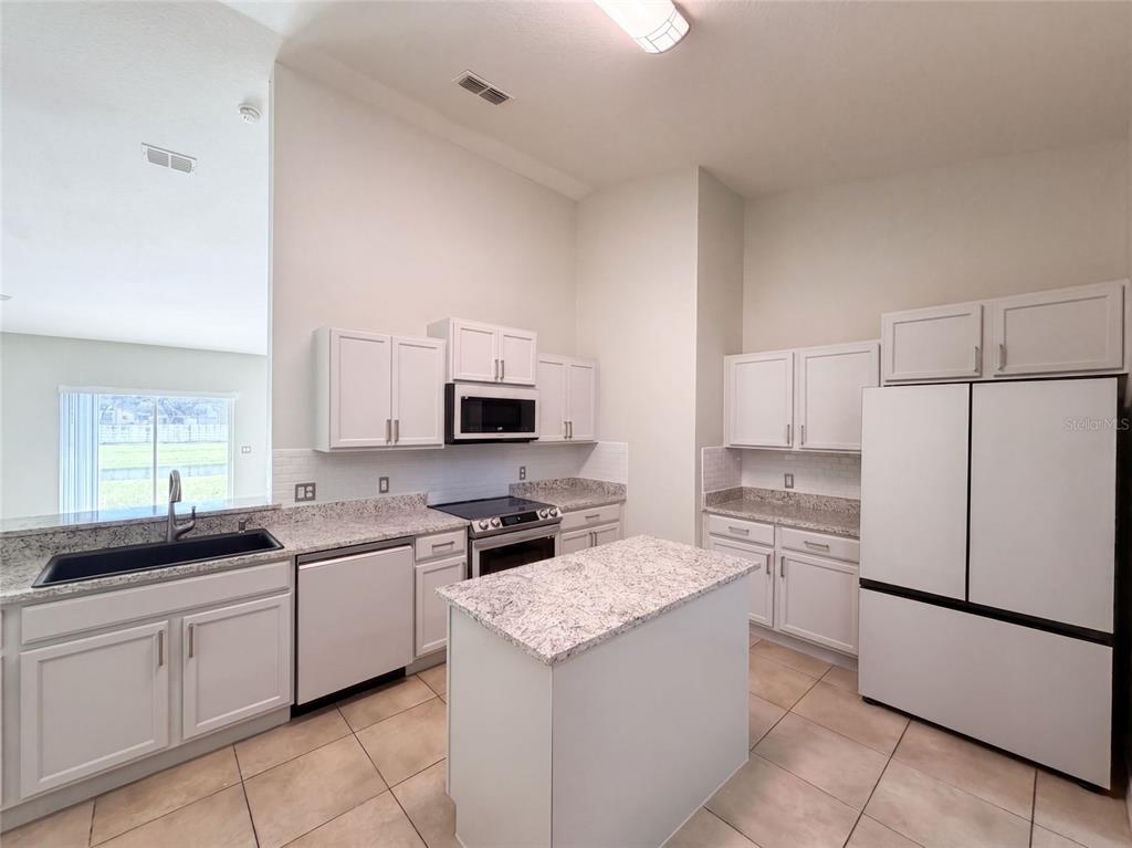3508 YACHT CLUB COURT, KISSIMMEE, FL — photo 2 of 30