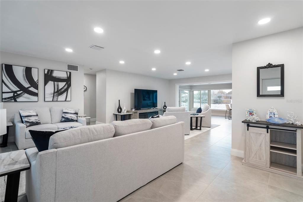 227 HOWARD DRIVE, BELLEAIR BEACH, FL — photo 5 of 30