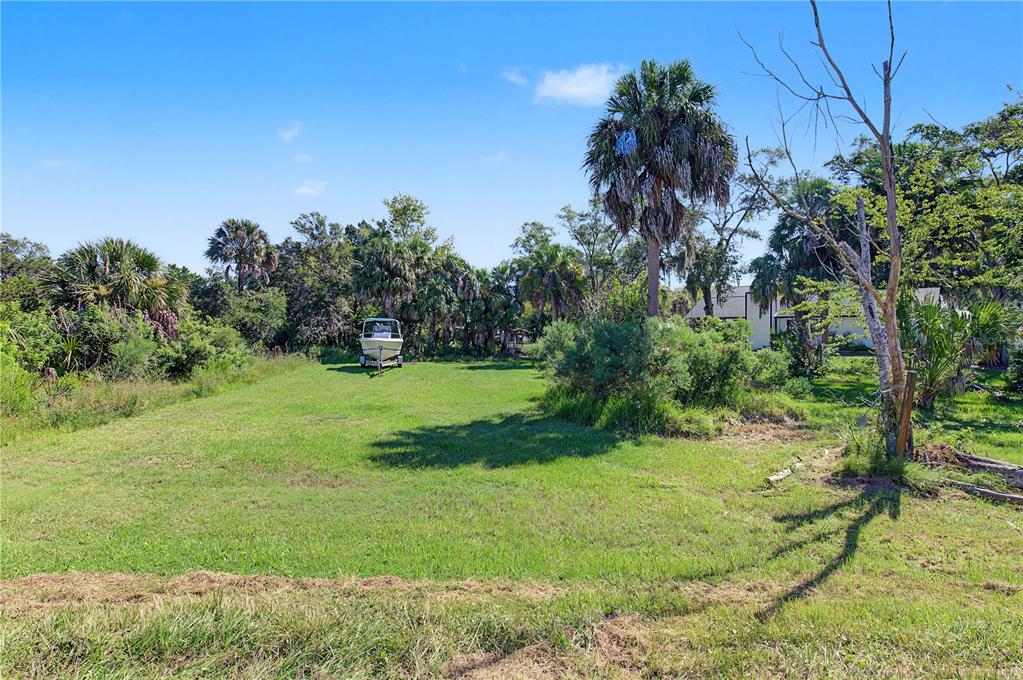 10933 W FORT ISLAND TRAIL, CRYSTAL RIVER, FL — photo 5 of 30