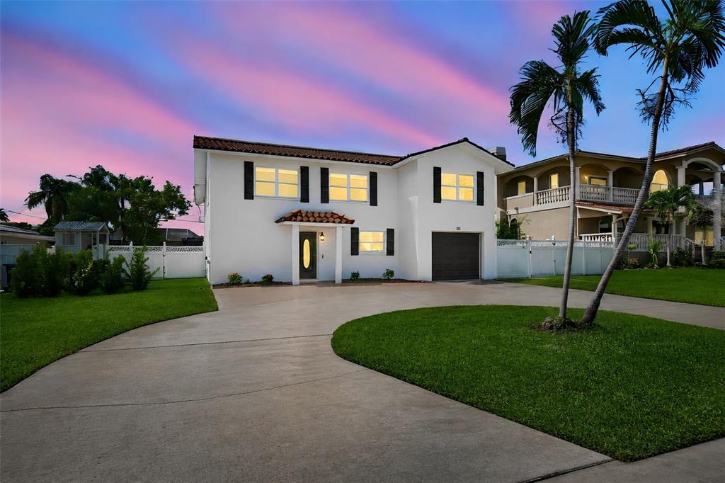 112 16TH STREET, BELLEAIR BEACH, FL — photo 3 of 30