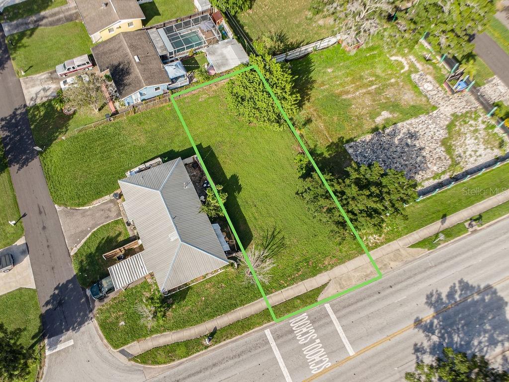 3035 62ND AVENUE N, ST PETERSBURG, FL — photo 2 of 12