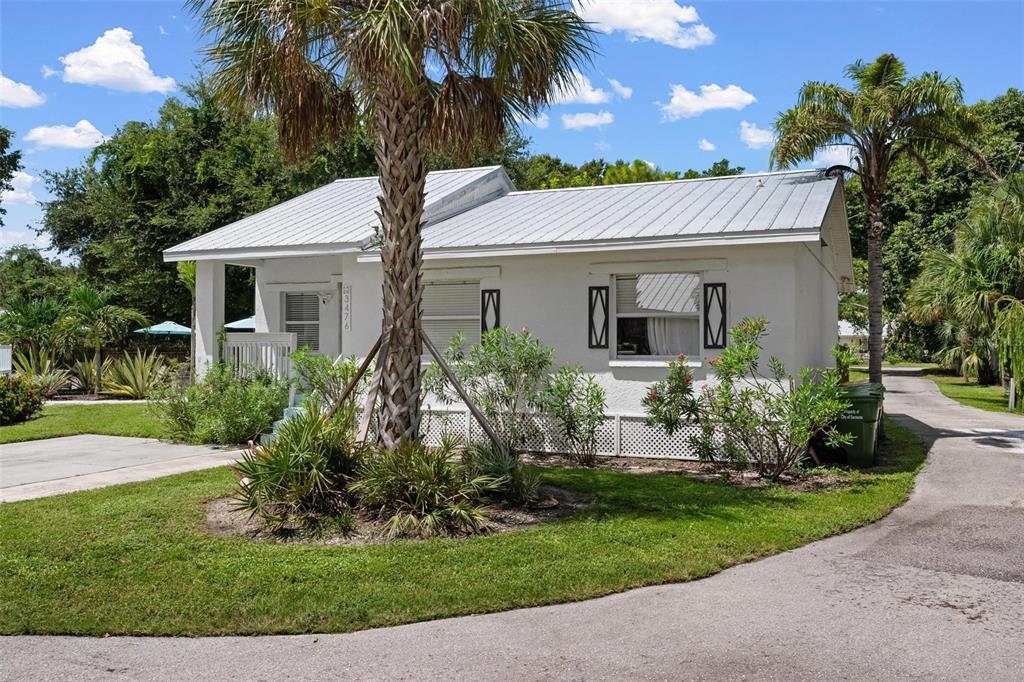 3476 WINTON AVENUE, SARASOTA, FL — photo 4 of 30