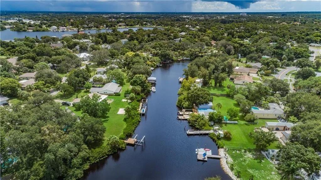 RIVERSIDE DRIVE, TARPON SPRINGS, FL — photo 2 of 6