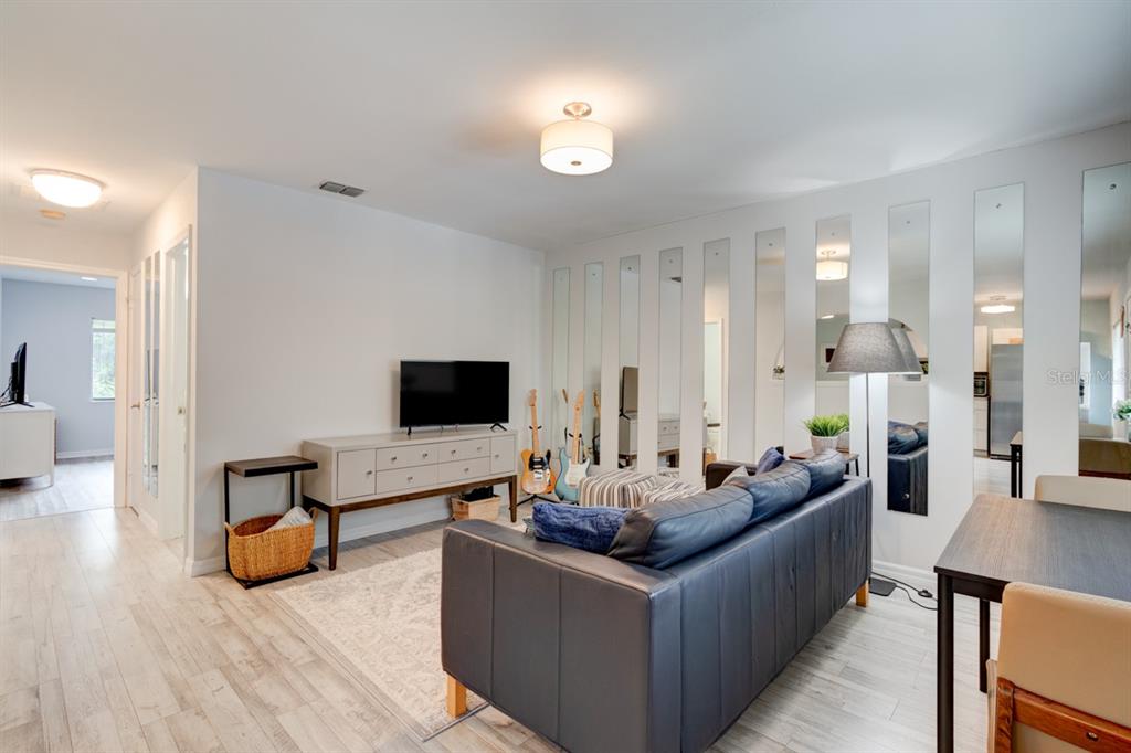 1601 BIG TREE ROAD UNIT 408, DAYTONA BEACH, FL — photo 3 of 23