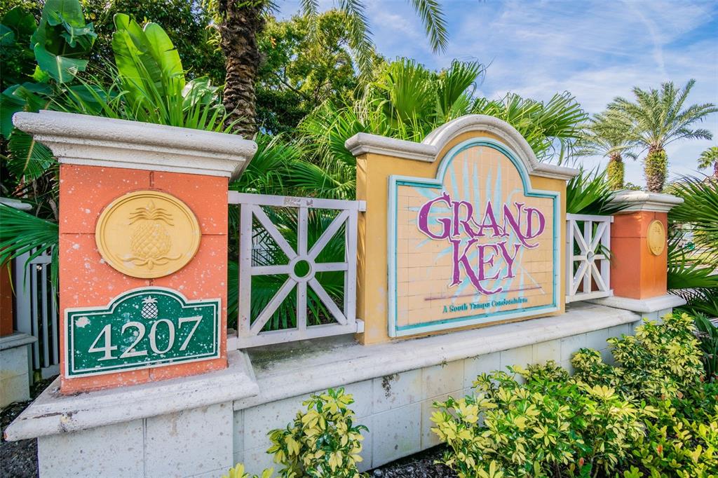 4207 S DALE MABRY HIGHWAY UNIT 1105
