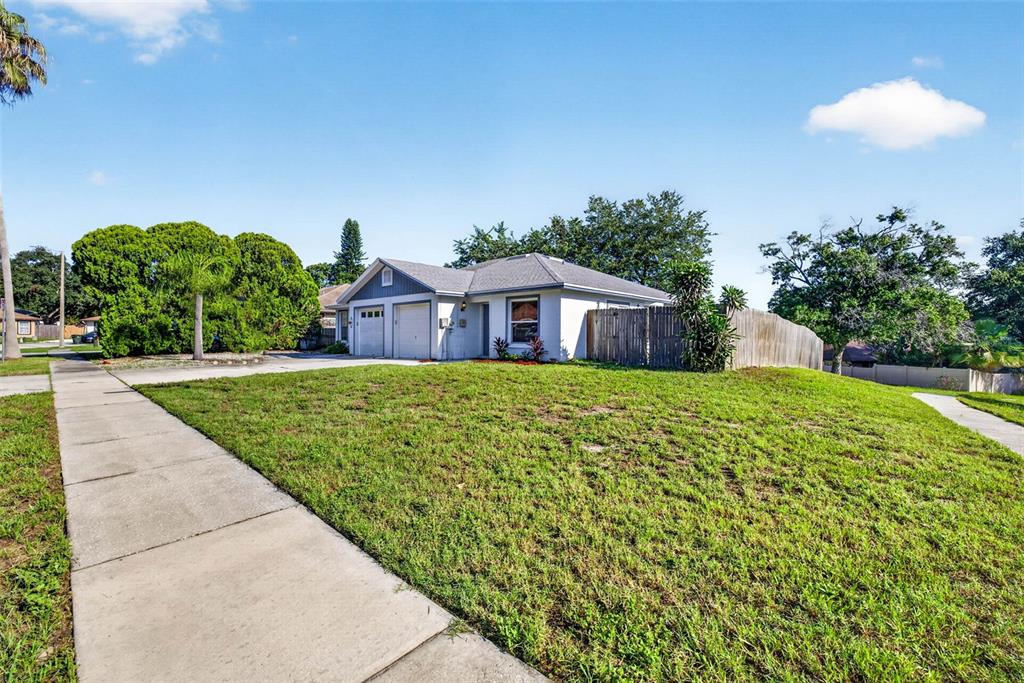 2699 MACKLIN COURT, PALM HARBOR, FL — photo 3 of 40