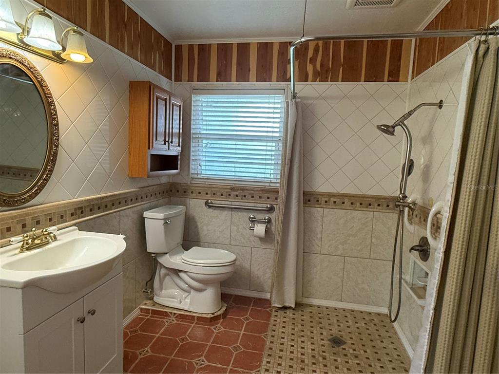 1400 AVENUE D NE, WINTER HAVEN, FL — photo 4 of 76