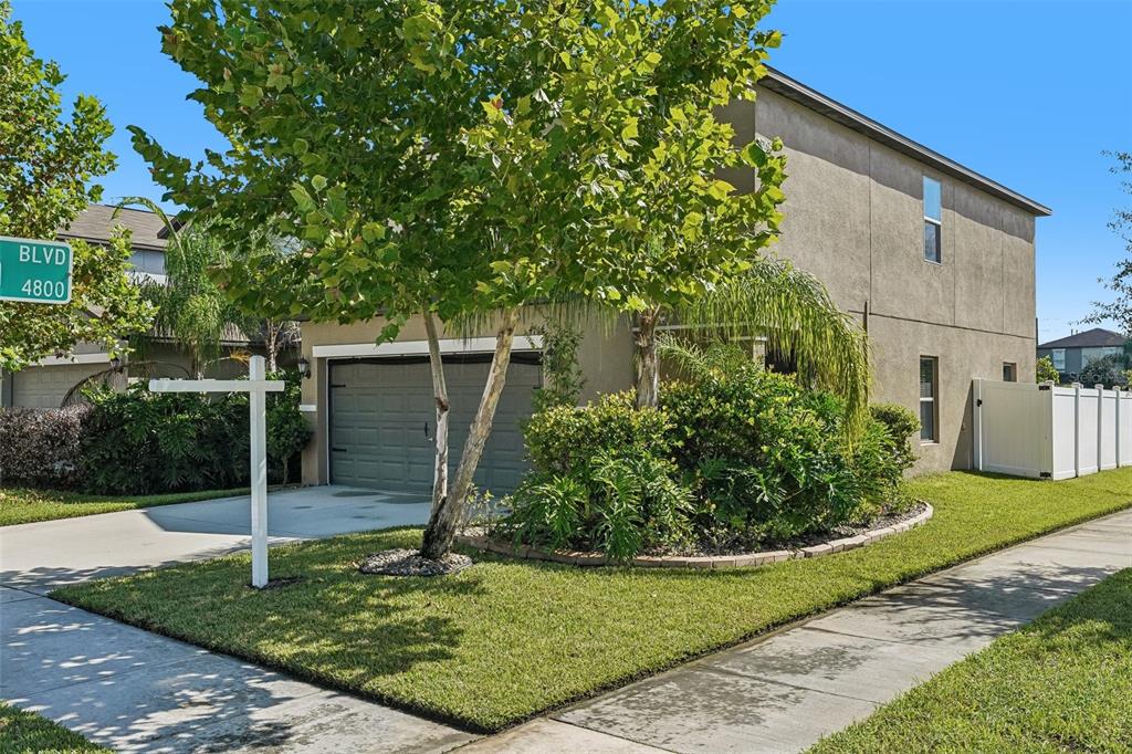 4714 RON EDDIE PLACE, TAMPA, FL — photo 3 of 30