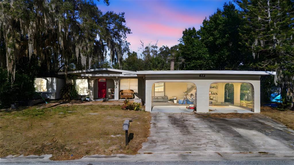 612 BAYWOOD DRIVE