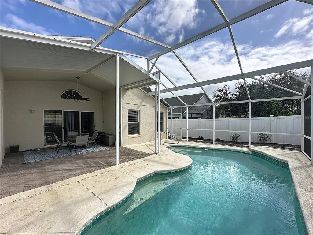 866 KNIGHTSBRIDGE CIR, DAVENPORT, FL — photo 2 of 52