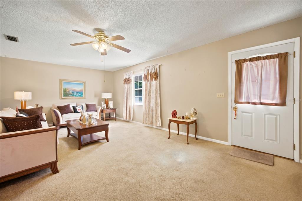 402 MARION OAKS DRIVE, OCALA, FL — photo 5 of 24