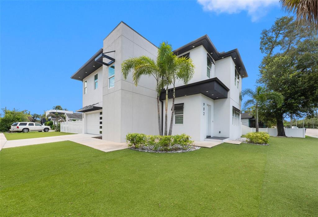 902 W SLIGH AVENUE, TAMPA, FL — photo 3 of 30