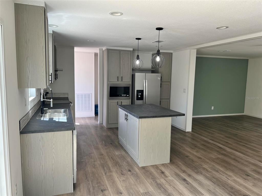11691 NE 106TH COURT, ARCHER, FL — photo 5 of 30