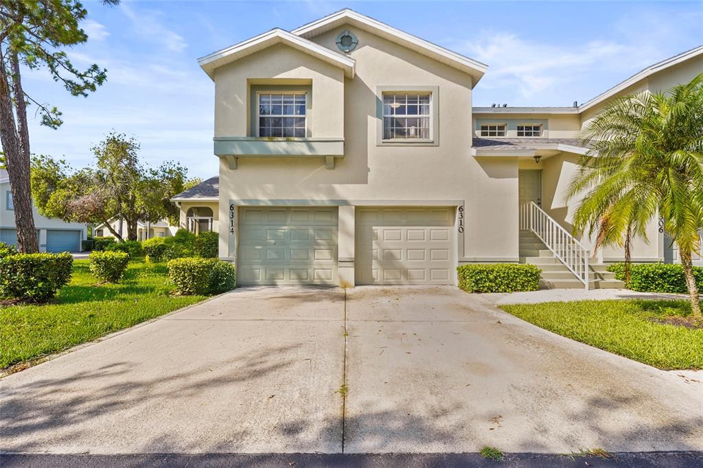 6310 GREEN OAK CIRCLE