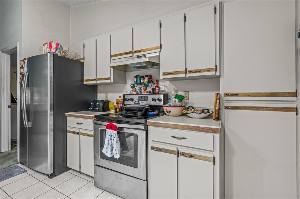 2825 SABAL PALM, EDGEWATER, FL — photo 4 of 30