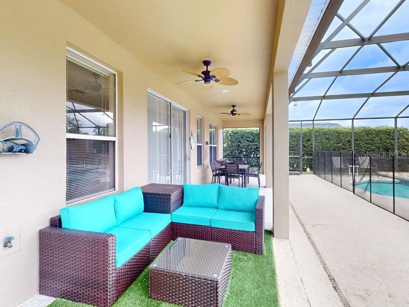 8519 LA ISLA DRIVE, KISSIMMEE, FL — photo 4 of 38